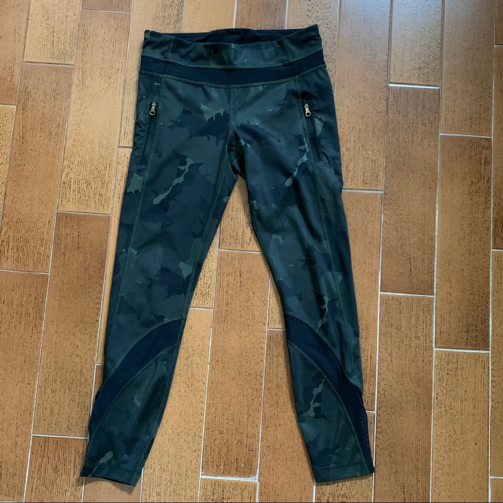 Lululemon Camo Run Inspire Tight II Leggings 6